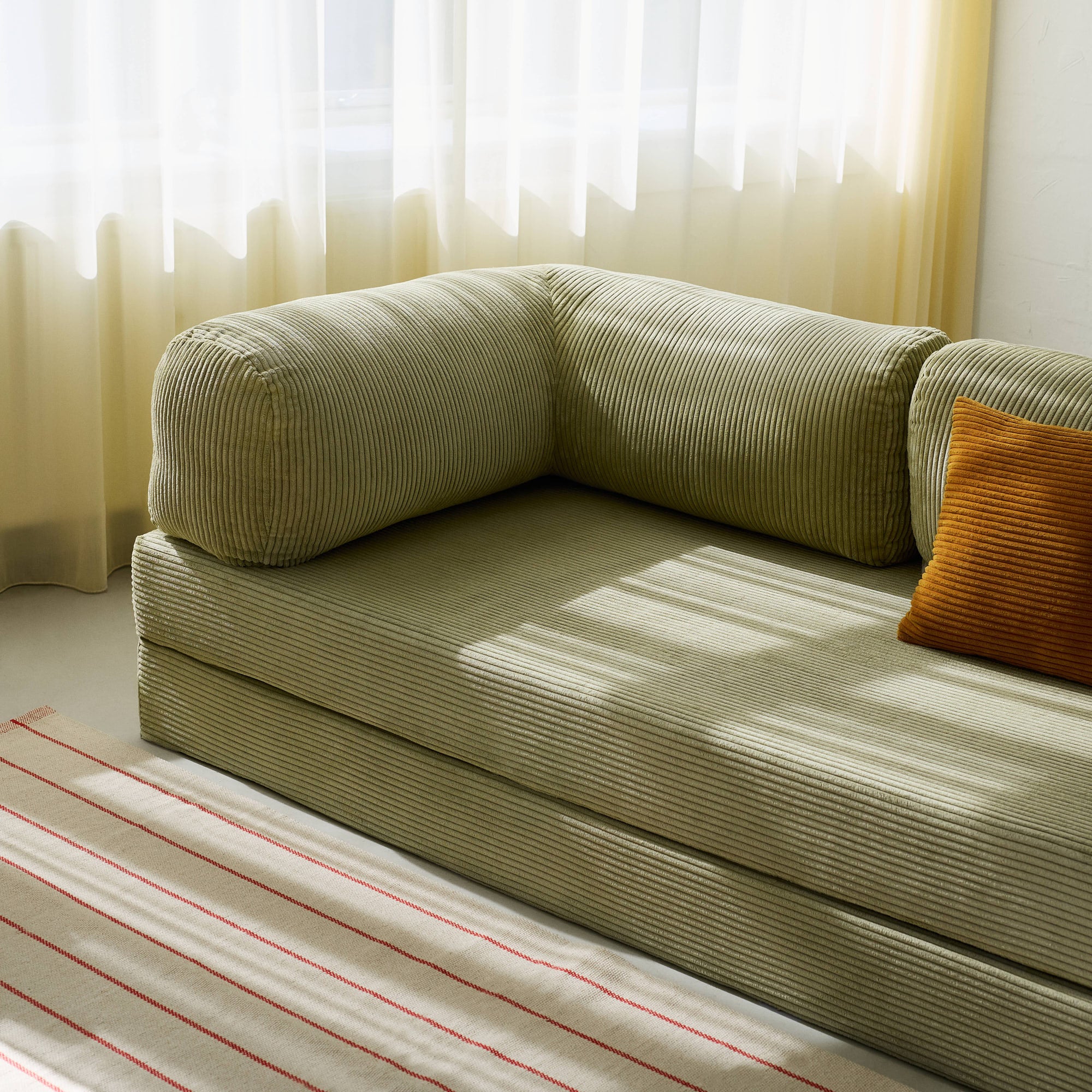 Teddy 2-in-1 Sofa Bed — Soft. Smart. Space-saving.