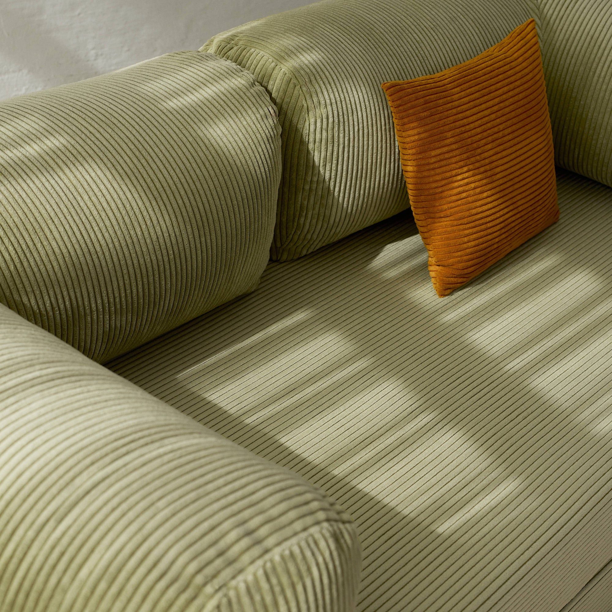 Teddy 2-in-1 Sofa Bed — Soft. Smart. Space-saving.